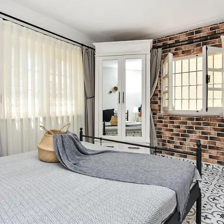 Guest house Lunaria 3*