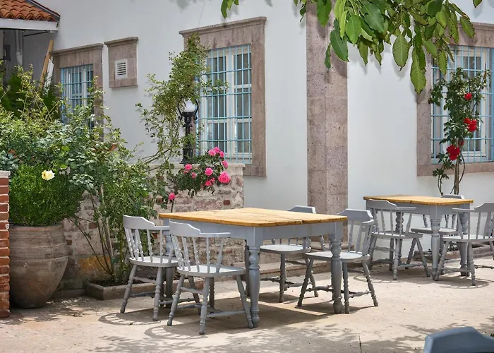 Guest house Lunaria 3*