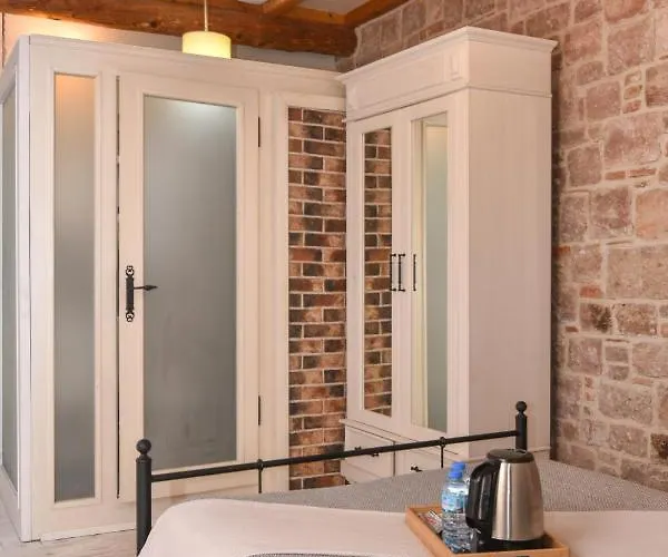 Guest house Lunaria 3*