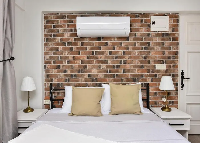 Гостьовий будинок Lunaria Айвалик