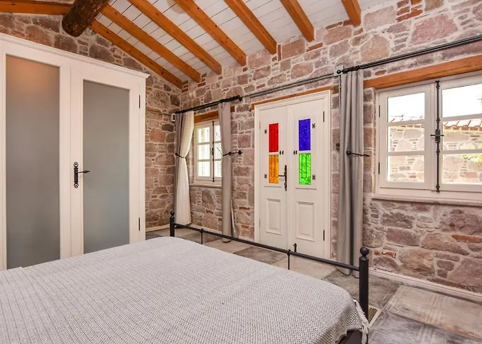 Гостьовий будинок Lunaria Айвалик